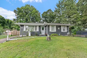 2008 Eastmoreland Ave, Rockford, IL 61108 - Photo 1