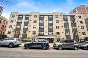 3161 N Cambridge Ave, Chicago, IL 60657 - Photo 1