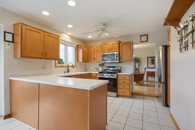 15N133 Shirewood Farm Road, Hampshire, IL 60140 - Photo 4
