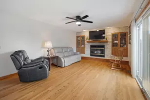 15N133 Shirewood Farm Rd, Hampshire, IL 60140 - Photo 6