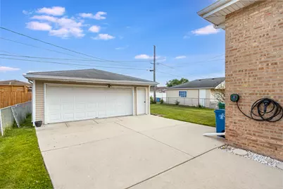 6117 W 80th Street W, Burbank, IL 60459 - Photo 22