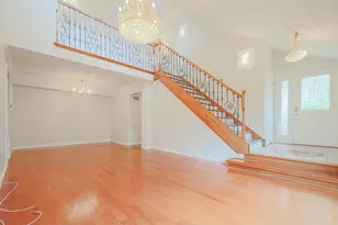 20 Sarahs Grove Ln, Schaumburg, IL 60193 - Photo 6