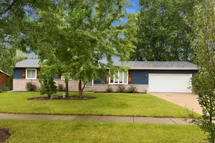 1415 N Scully Dr, McHenry, IL 60050 - Photo 1