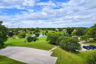 690 Chandler Rd, Gurnee, IL 60031 - Photo 2