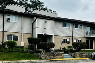 860 E Old Willow Rd, Prospect Heights, IL 60070 - Photo 1