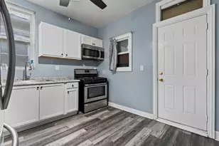 5037 W West End Ave, Chicago, IL 60644 - Photo 6