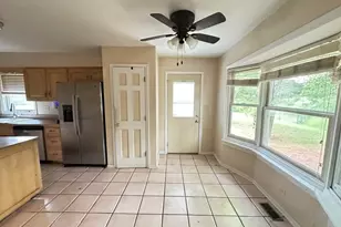 700 Butterfield Dr, Algonquin, IL 60102 - Photo 6