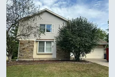 700 Butterfield Drive, Algonquin, IL 60102 - Photo 1