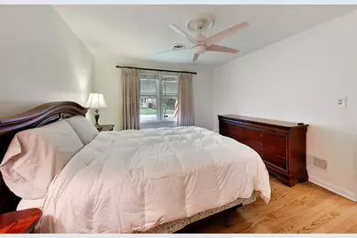 8136 N Oketo Avenue, Niles, IL 60714 - Photo 14