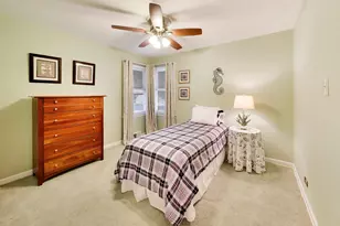 8136 N Oketo Ave, Niles, IL 60714 - Photo 16