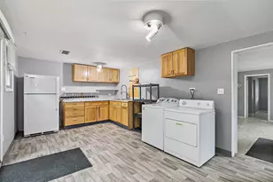 7N066 Woodlawn Ave, Saint Charles, IL 60174 - Photo 10