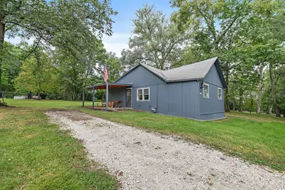 7N066 Woodlawn Avenue, Saint Charles, IL 60174 - Photo 2