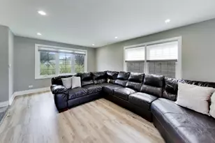 296 Springfield Terrace, Des Plaines, IL 60018 - Photo 6