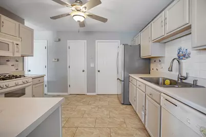 1320 Jenna Drive #B, South Elgin, IL 60177 - Photo 10