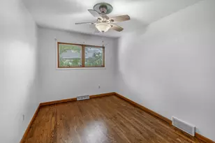 749 N Sharon Dr, Woodstock, IL 60098 - Photo 20