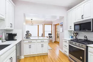 2611 Walnut Ave, Evanston, IL 60201 - Photo 8