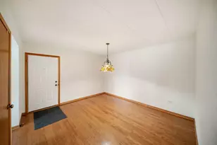 13950 E Leamington Dr, Crestwood, IL 60418 - Photo 4