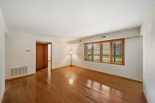 13950 E Leamington Dr, Crestwood, IL 60418 - Photo 12