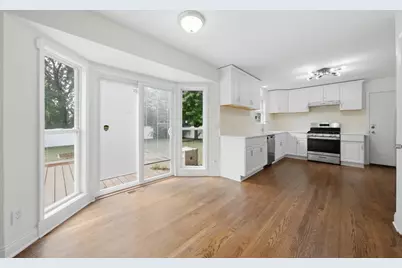 616 Bayfield Drive, Dekalb, IL 60115 - Photo 8