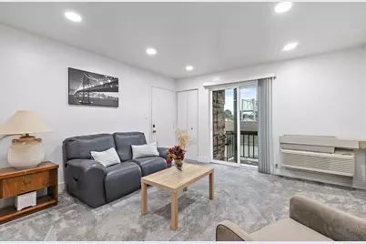 2249 Nichols Road #28D, Arlington Heights, IL 60004 - Photo 2