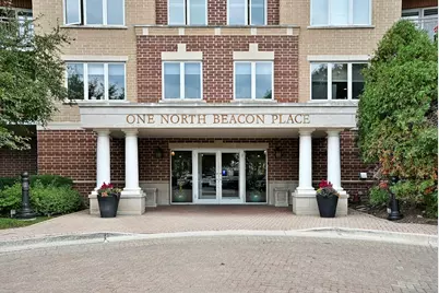 1 N Beacon Place #601, La Grange, IL 60525 - Photo 2