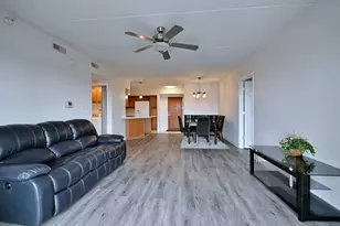 1 N Beacon Pl, La Grange, IL 60525 - Photo 12