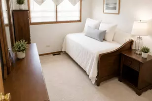 [Address not provided], Gurnee, IL 60031 - Photo 14