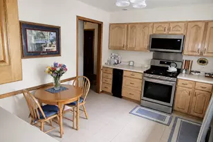 [Address not provided], Gurnee, IL 60031 - Photo 4