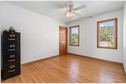 8000 W Lake Street, Niles, IL 60714 - Photo 30