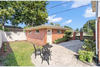 8000 W Lake Street, Niles, IL 60714 - Photo 34