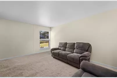 1910 Huntington Boulevard, Hoffman Estates, IL 60169 - Photo 2