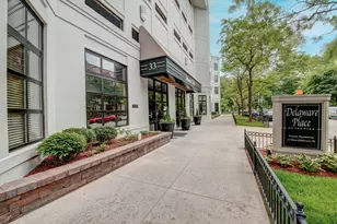 33 W Delaware Pl, Chicago, IL 60610 - Photo 2