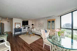 33 W Delaware Pl, Chicago, IL 60610 - Photo 8