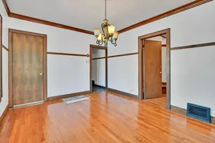 657 E 90th St, Chicago, IL 60619 - Photo 10