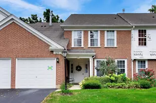 625 Edinburgh Ln, Prospect Heights, IL 60070 - Photo 1