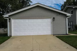 1800 N Newport Rd, Hoffman Estates, IL 60169 - Photo 18