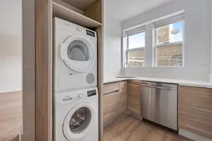 1347 W Estes Ave, Chicago, IL 60626 - Photo 8
