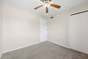 1818 N Sheridan Rd, Waukegan, IL 60087 - Photo 24
