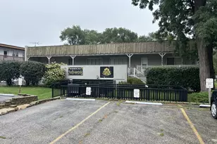 2445 Sheridan Rd, Zion, IL 60099 - Photo 1