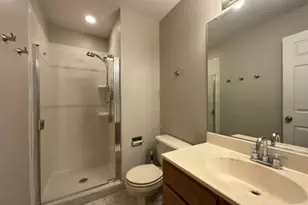 215 Brett Cir, Wauconda, IL 60084 - Photo 10