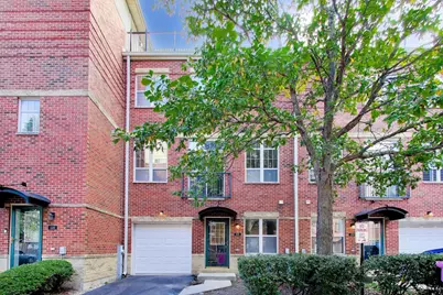 3259 N Bay Court, Chicago, IL 60618 - Photo 1