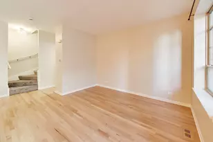 3259 N Bay Ct, Chicago, IL 60618 - Photo 8