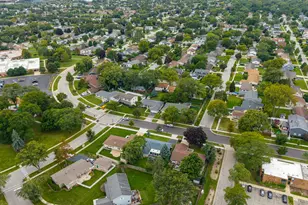 212 Wellington Ave, Elk Grove Village, IL 60007 - Photo 34