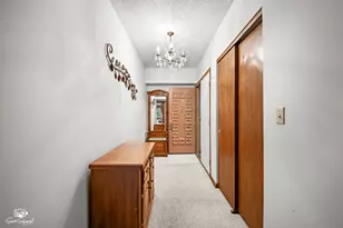 1421 Woodbridge Rd, Joliet, IL 60436 - Photo 8