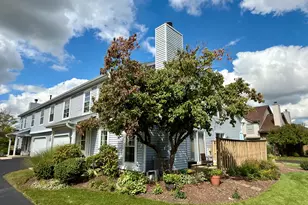 3S126 Timber Dr, Warrenville, IL 60555 - Photo 2
