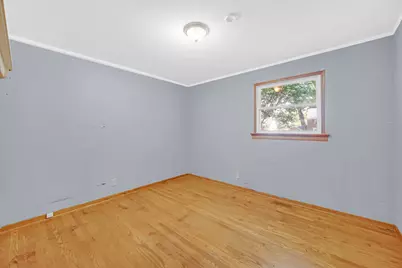 223 S Randall Road, Aurora, IL 60506 - Photo 10