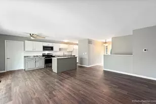 240 Bristol Way, Bolingbrook, IL 60440 - Photo 4