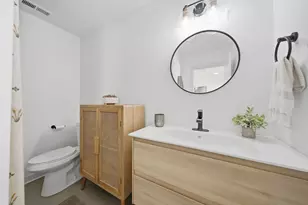2240 N Karlov Ave, Chicago, IL 60639 - Photo 30