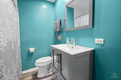 208 N Willow Road, Elmhurst, IL 60126 - Photo 16
