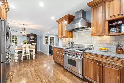 208 N Willow Road, Elmhurst, IL 60126 - Photo 12